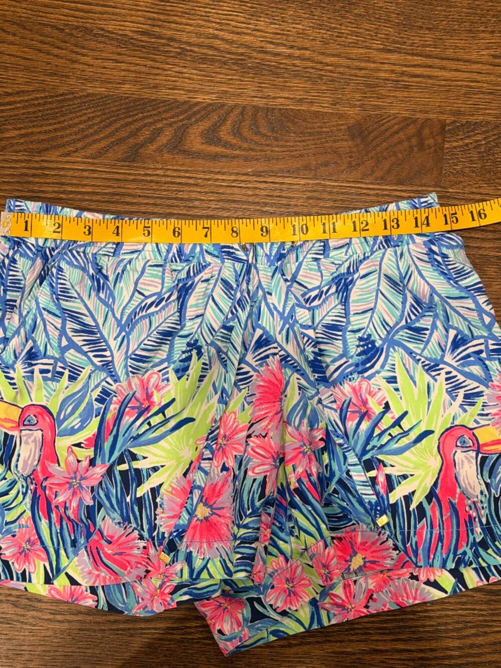Lilly Pulitzer Toucan Jungle Print Drawstring Elastic Waist Shorts Small - Picture 6 of 6